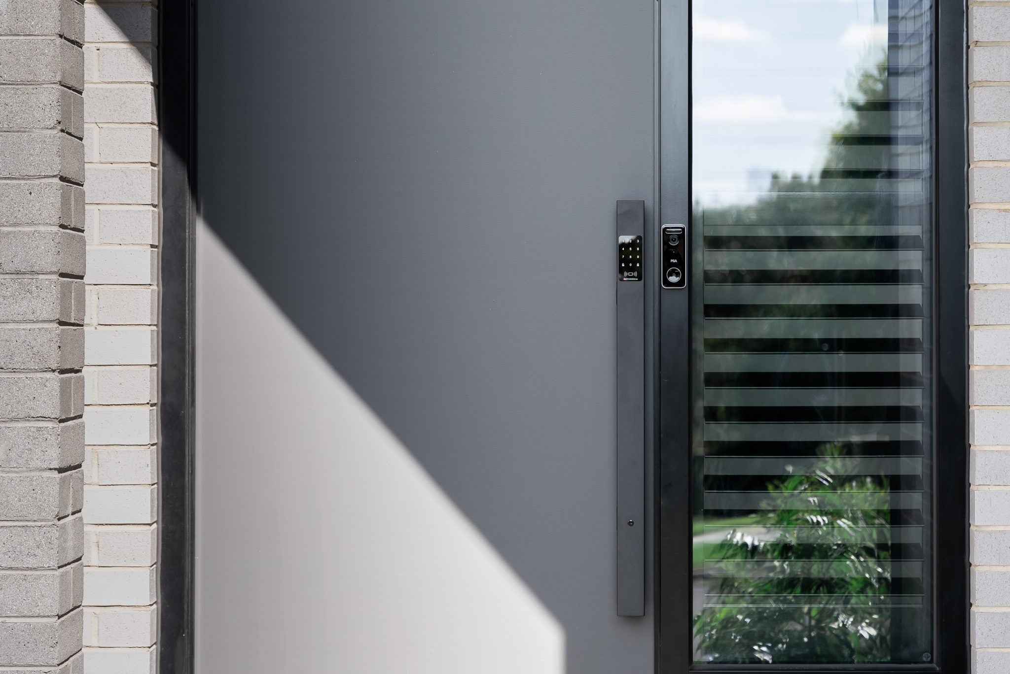 PSA Centrii DoorGuard Video Doorbell with Homebase