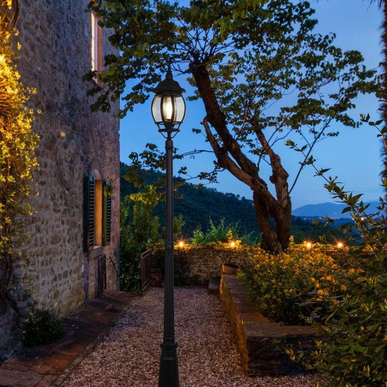 Oriel Lighting HIGHGATE TOP and POST