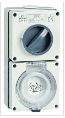3 FLAT PIN 20AMP COMBINATION SWITCHED SOCKET 1