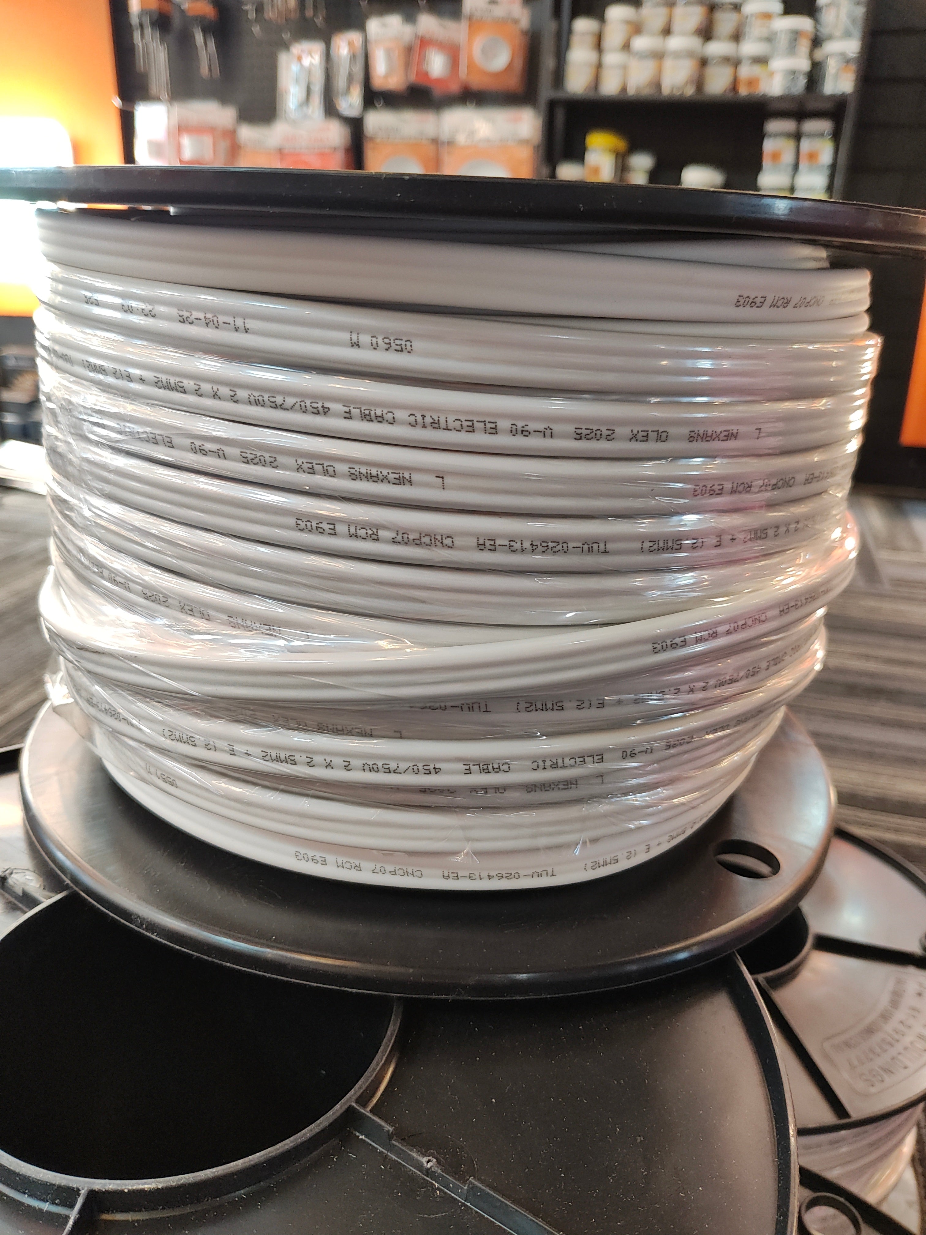 2.5mm cable 2core & Earth Flat 9322576240521-Pick up only
