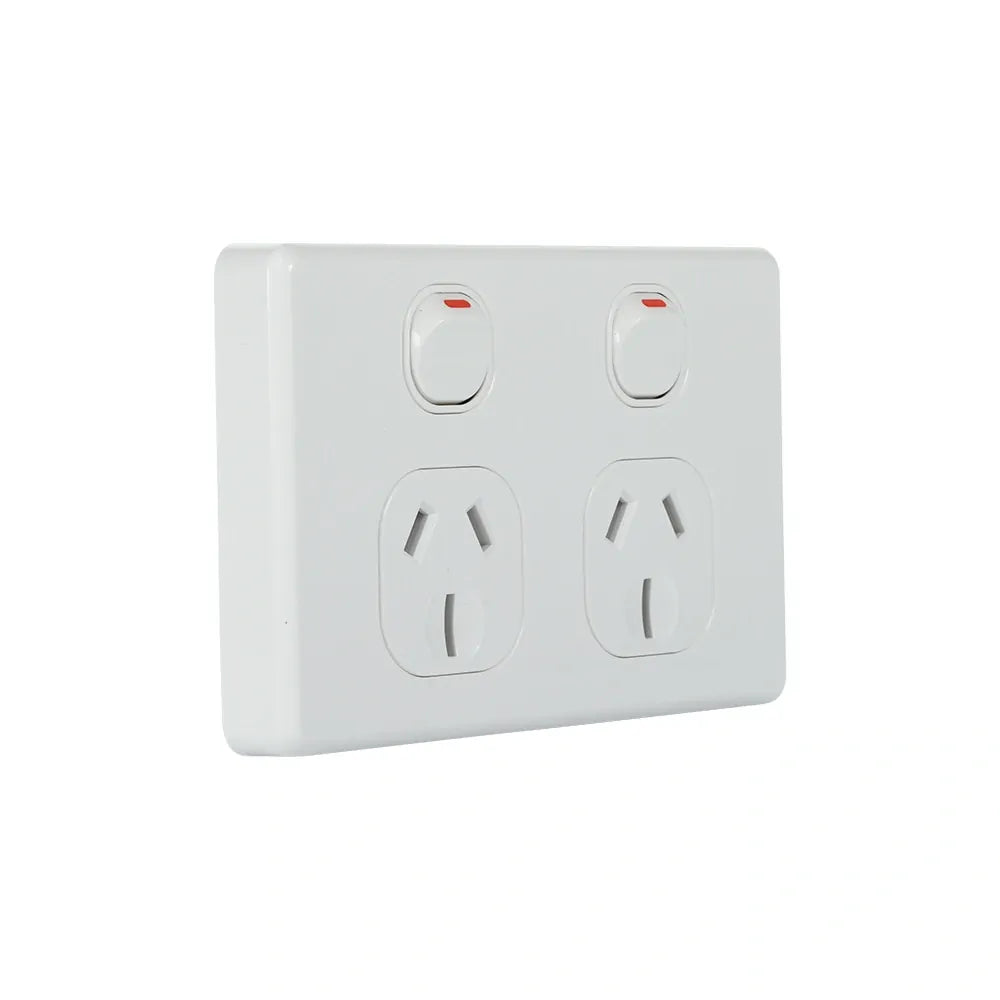 NLS 30728 | DOUBLE POLE DOUBLE POWER POINT 15AMP 'CLASSIC' STYLE | WHITE