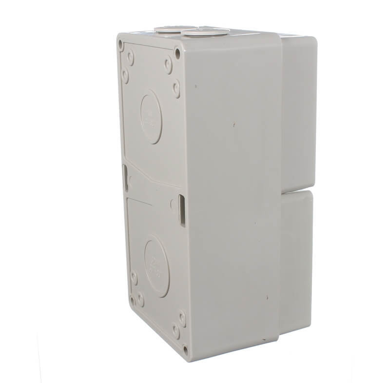 NLS 5 PIN SWITCHED SOCKET OUTLET IP66